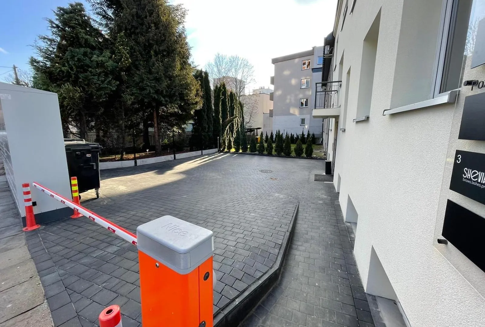 Aleja 69 Premium Apartment Krakow 0*,  Poland